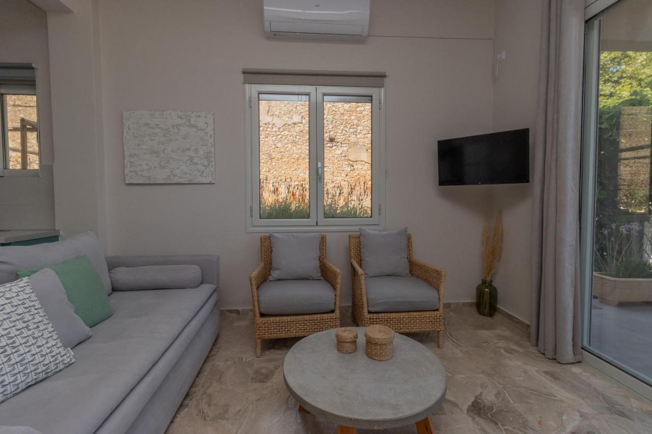 Phaos I Appartement Kyparissia Buitenkant foto